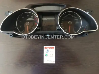 8T0920931T Audi A5 Gösterge Saati