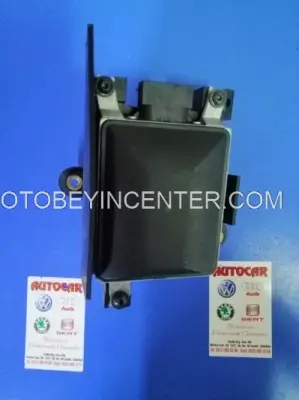 8T0907566B Audi Şerit Değiştirme Asistanı Kontrol Ünitesi