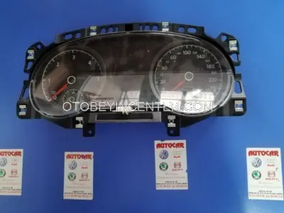 5G1920751A Golf Kilometre Saati
