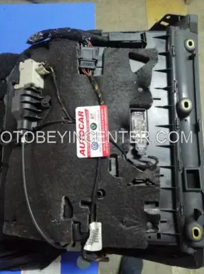 4F1858134 4F1857104B Audi A6 Torpido Gözü Kapağı